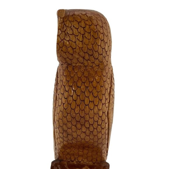 Hand Carved Owl on Stand One Piece Natural 9” Tall Lightweight - Picture 6 of 14